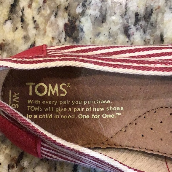 Tom’s women’s Classic University rope espadrille, red and white canvas, size 8 - Picture 4 of 7